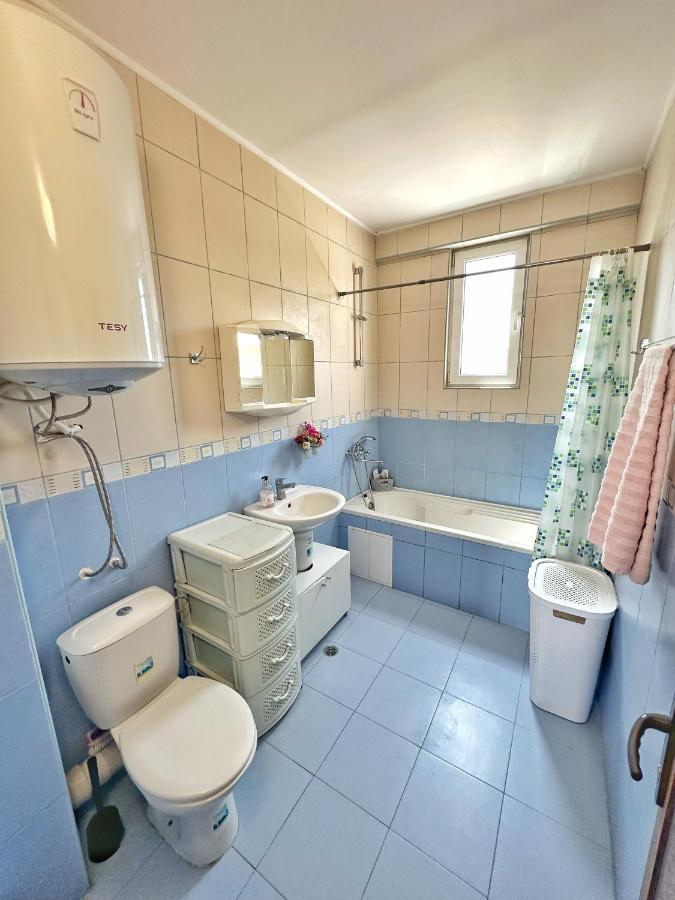Sunny 1 Apartament *