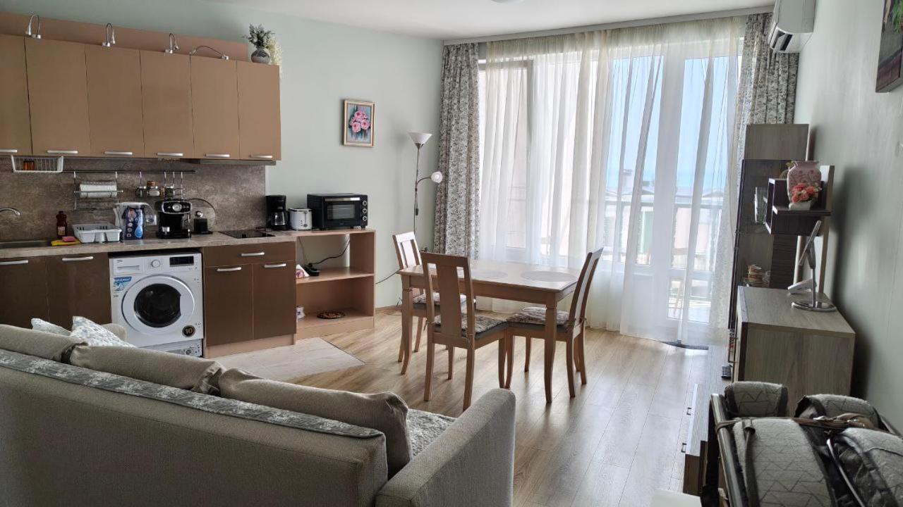 Sunny 1 Apartament *